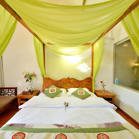 Lewo Guest House Лицзян Экстерьер фото