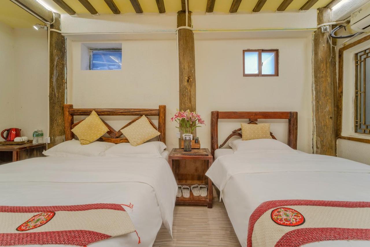 Lewo Guest House Лицзян Экстерьер фото