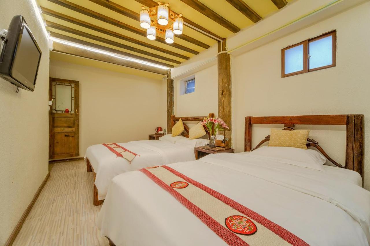 Lewo Guest House Лицзян Экстерьер фото
