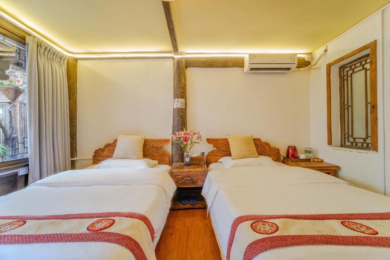 Lewo Guest House Лицзян Экстерьер фото