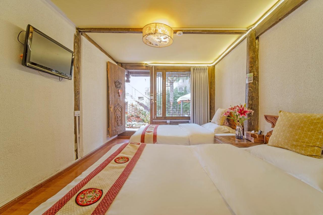 Lewo Guest House Лицзян Экстерьер фото