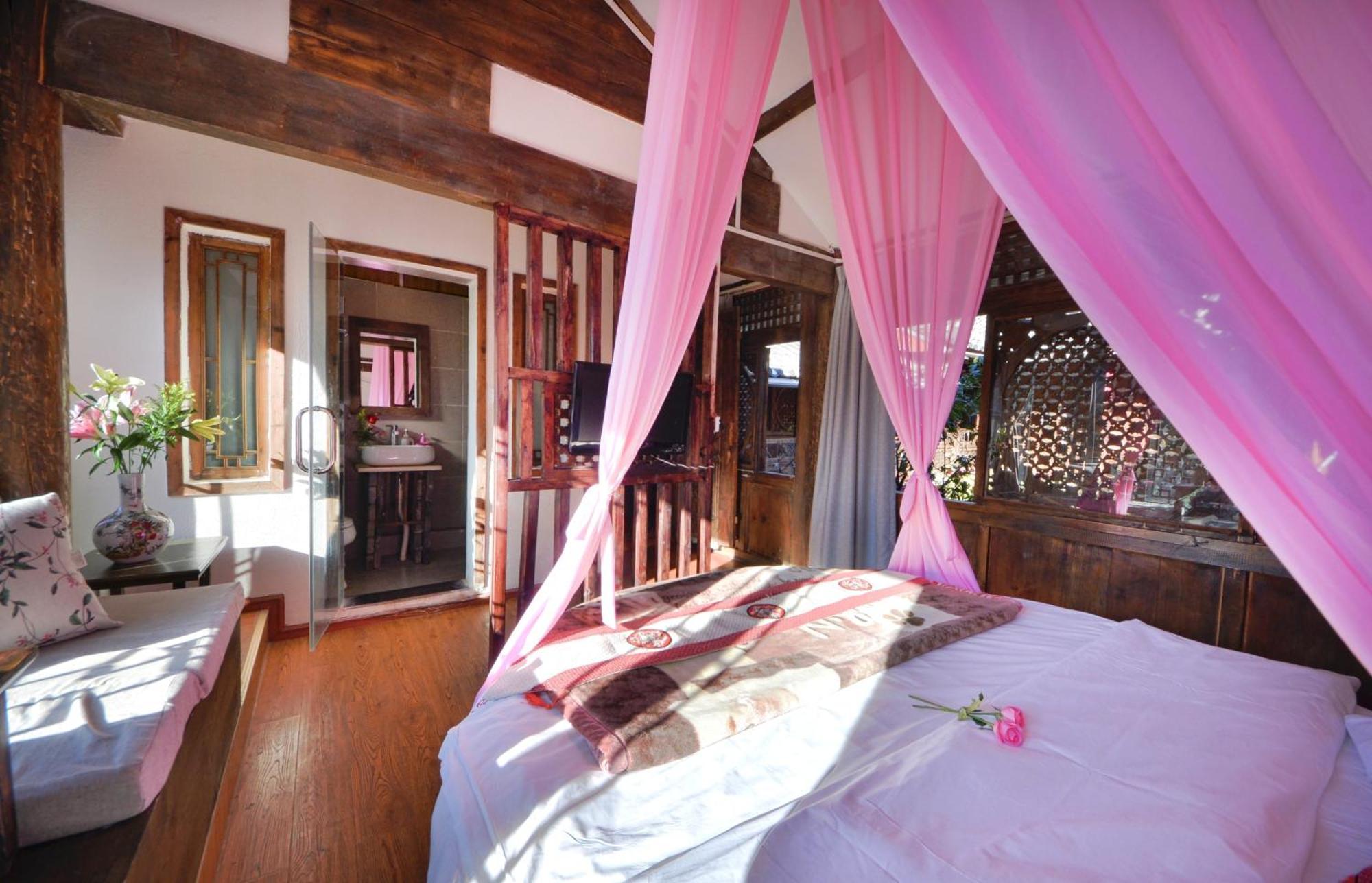 Lewo Guest House Лицзян Экстерьер фото