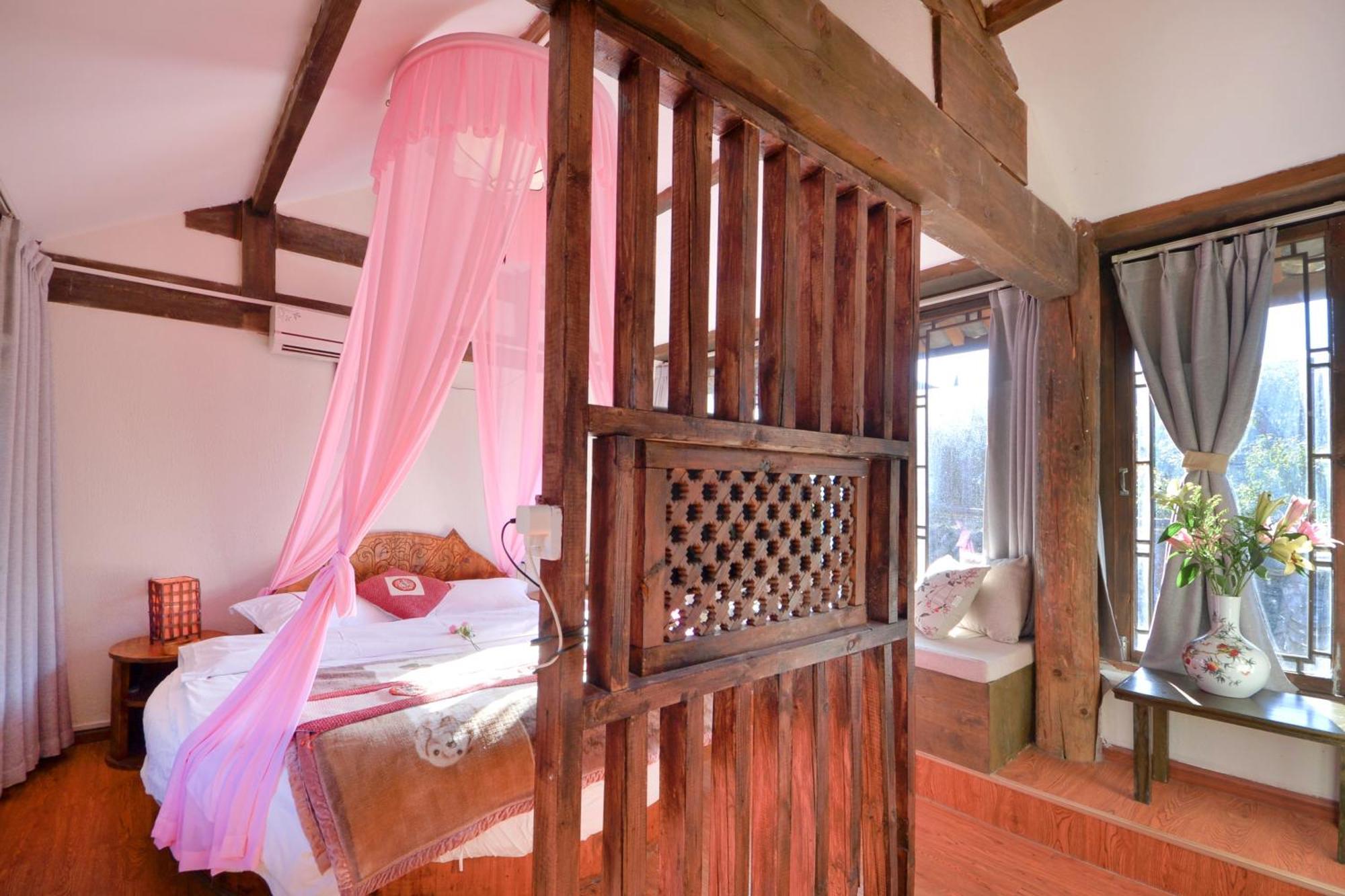 Lewo Guest House Лицзян Экстерьер фото